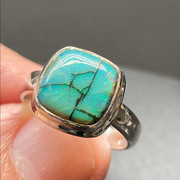 Sterling Opal Ring Size 7 in Solid Sterling Silver 925 - Picture 3 of 8